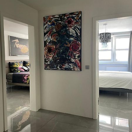 Luxurious 2 Bedroom Apartment Old City Munich Luaran gambar